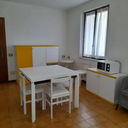 A Pochi Passi Dal Centro E Parcheggio Gratuito Apartment